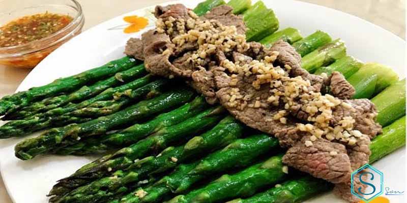 Măng tây xào thịt bò cho bà bầu