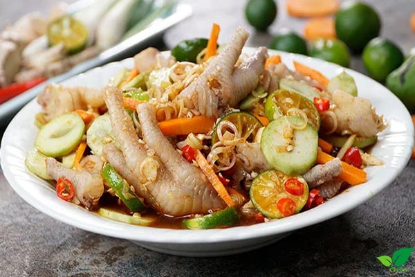 Ưu điểm của việc ăn chân gà sả tắc ăn liền