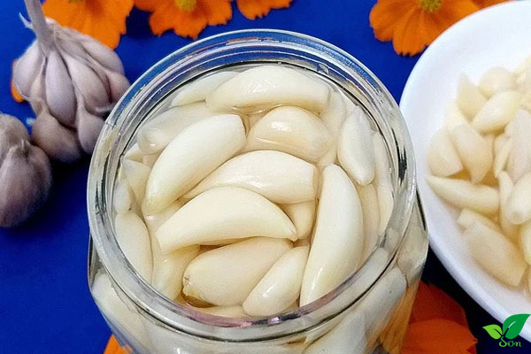 Các bước tiền hành làm tỏi lý sơn ngâm giấm