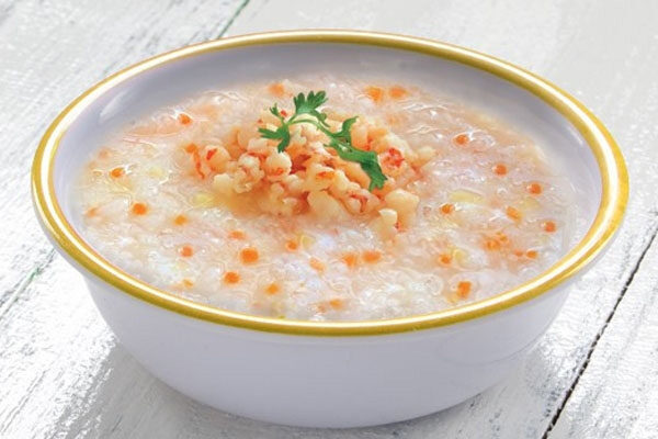 Cháo tôm kỵ với rau gì?